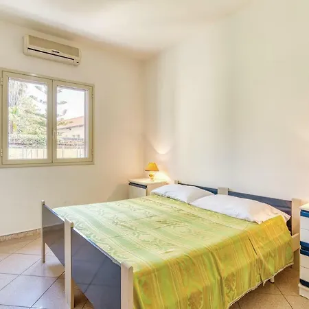 Apartment Amazing In W/ 1 Bedrooms Gallipoli